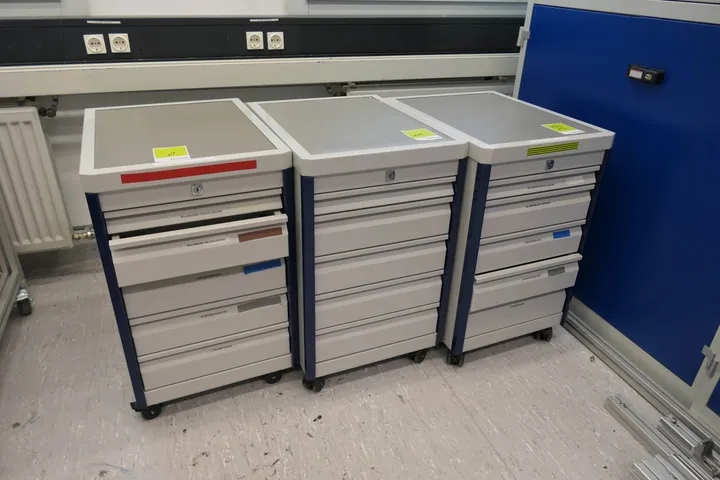 3x Rollcontainer